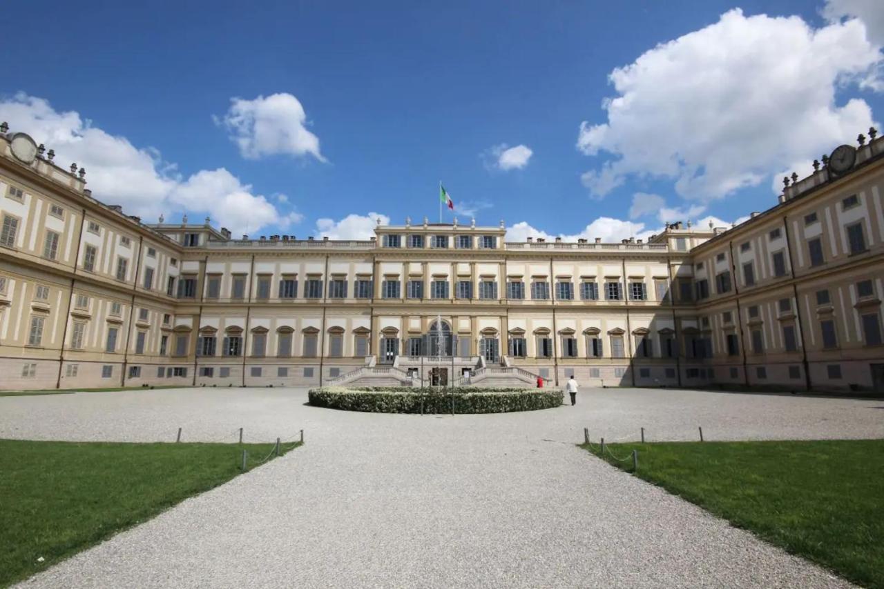 Monza Centro-Milano-Como,Suite Vicino Stazione Exterior photo